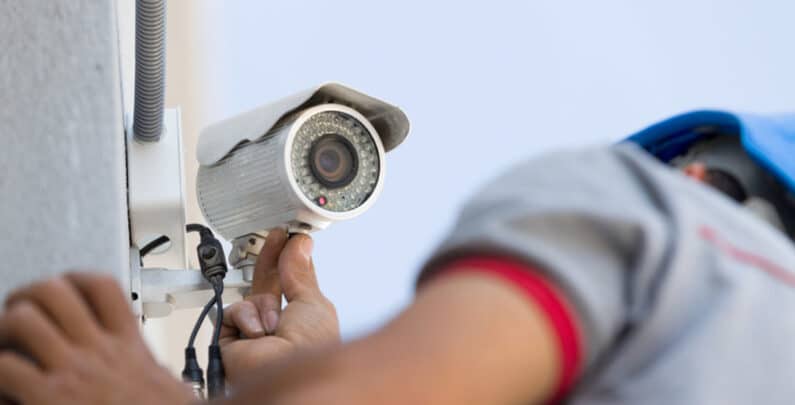 CCTV shops in Dubai.